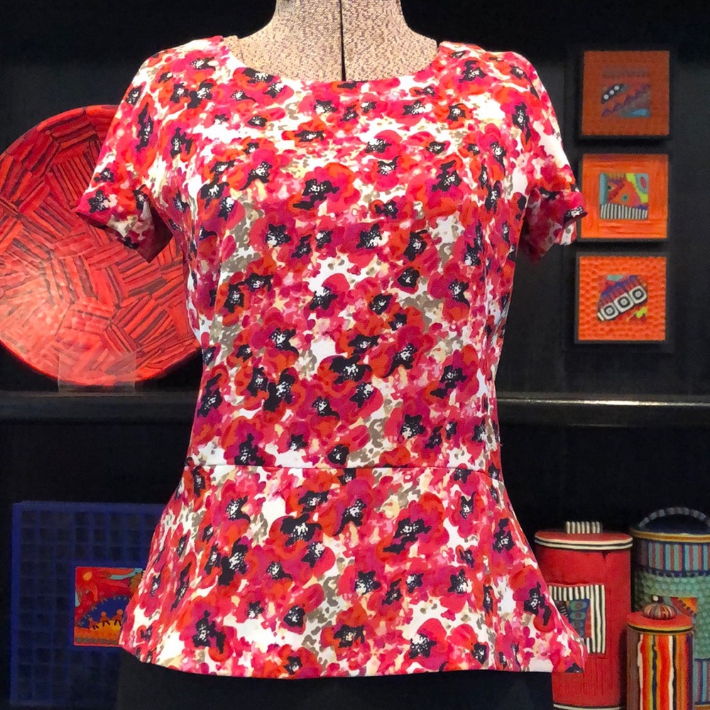 Ann Taylor Beautiful Bright Floral blouse